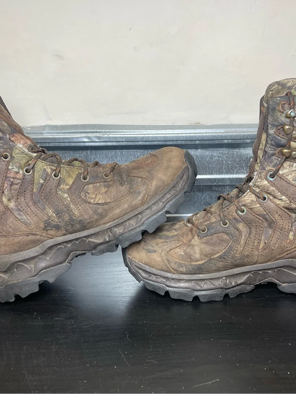 Browning Men’s Size 8 Camo Hunting Boots Waterproof Insulated Outdoor Hiking